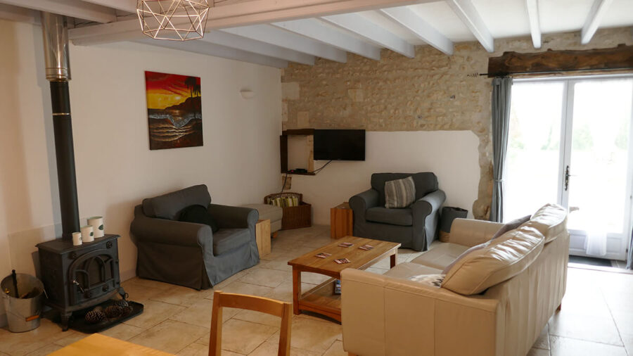 Neshla Avey Serenity Gite Lounge