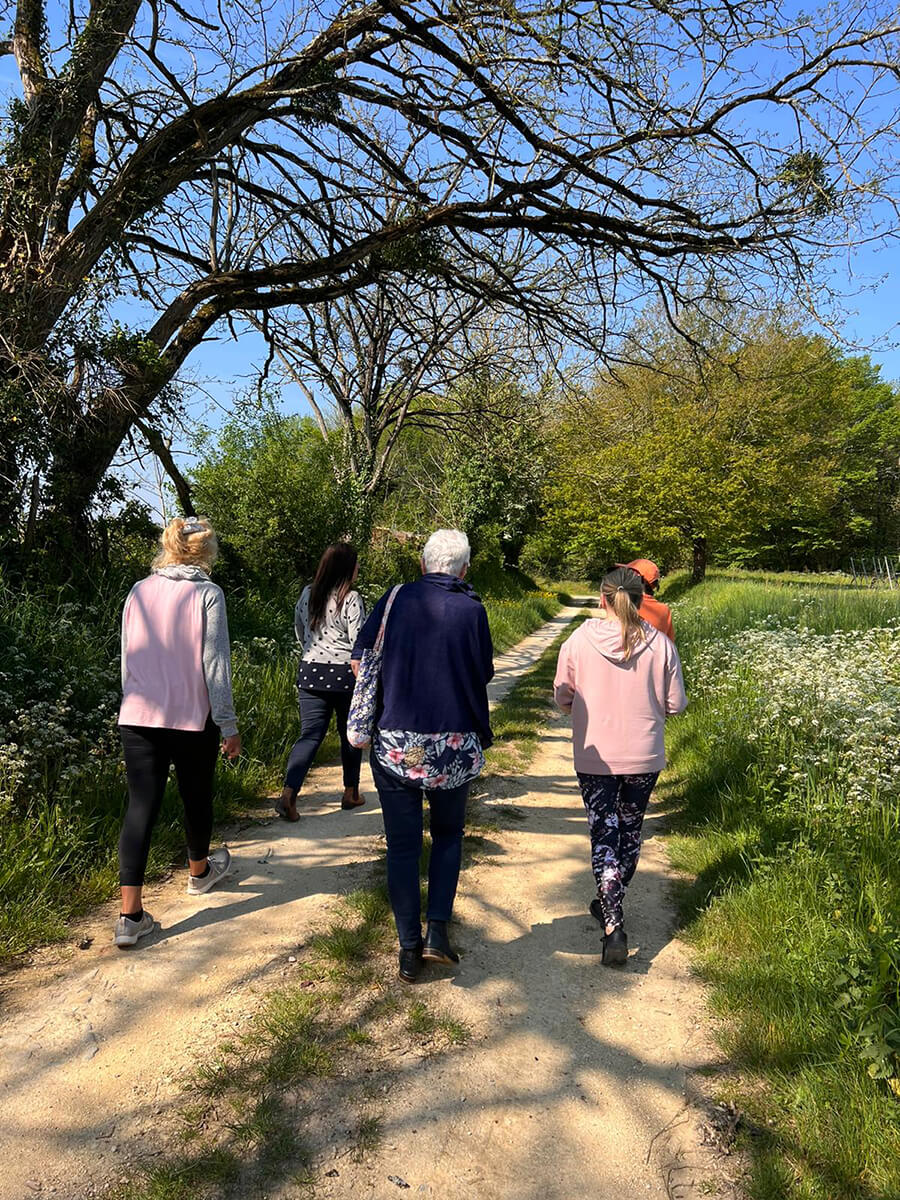 Neshla Avey - Serenity Retreat - a local walk